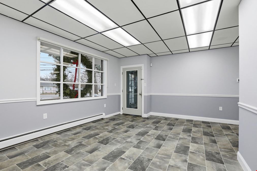 Well Located Commercial Suite for Lease in Methuen, MA