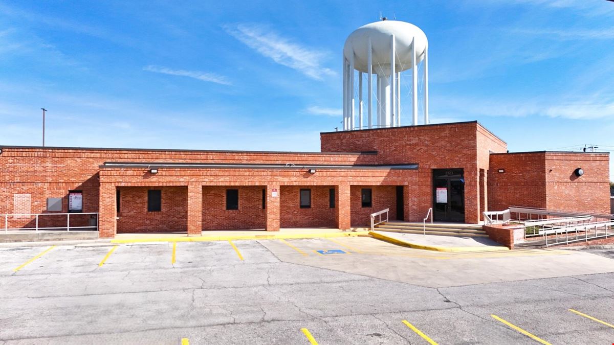 2335 – 2357 NW Military Hwy
