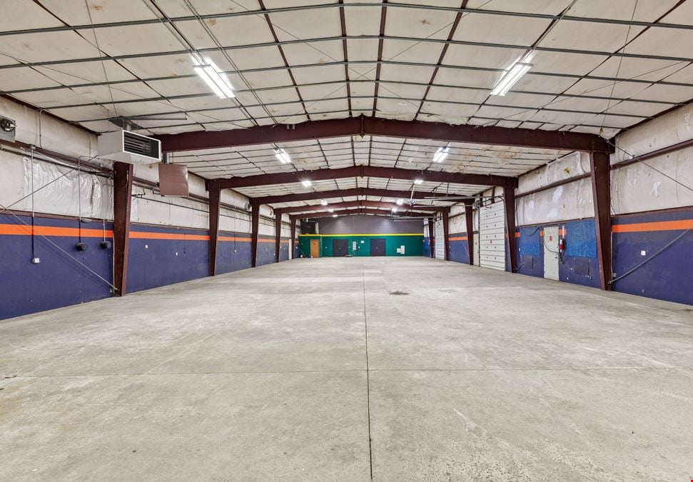 10,000 SF Industrial Building w/ Secured Yard