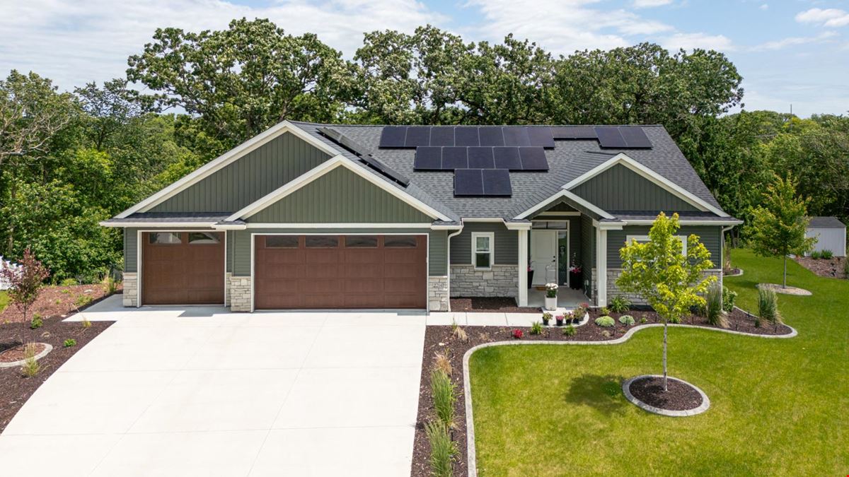 Modern Home in SW Rochester