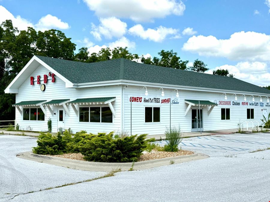 4,568' Restaurant For Sale with Drive Thru on Sunshine Street