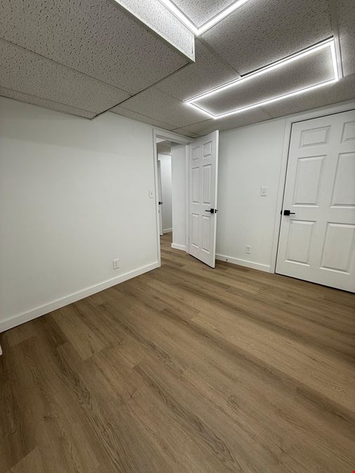 98-140 Hoyt Street