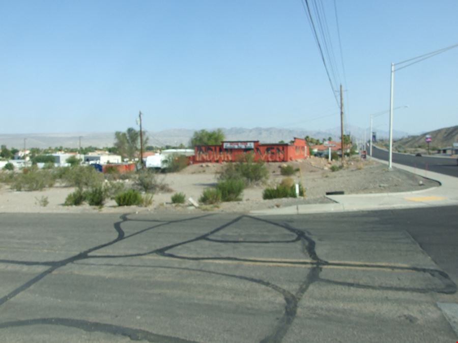 Highway 95 Corner Lot