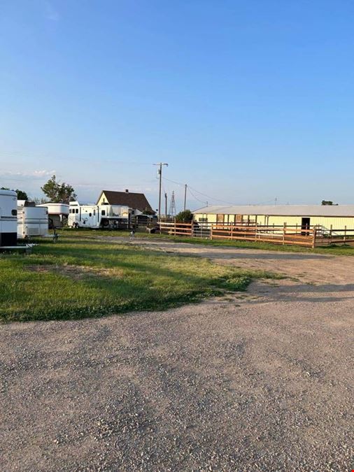 Trickle Creek Stables - Horse Boarding Facility