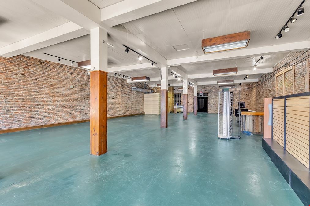 ±7,176 Square Feet of Premium Downtown Space