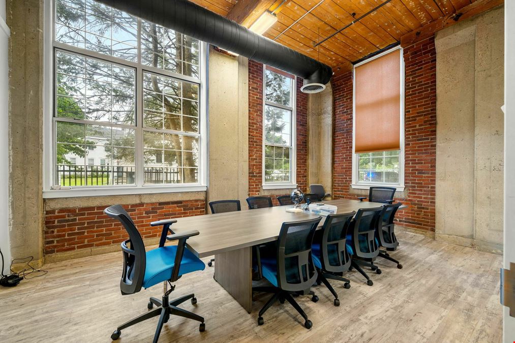 Flexible First-Floor Office Space with On-Site Parking