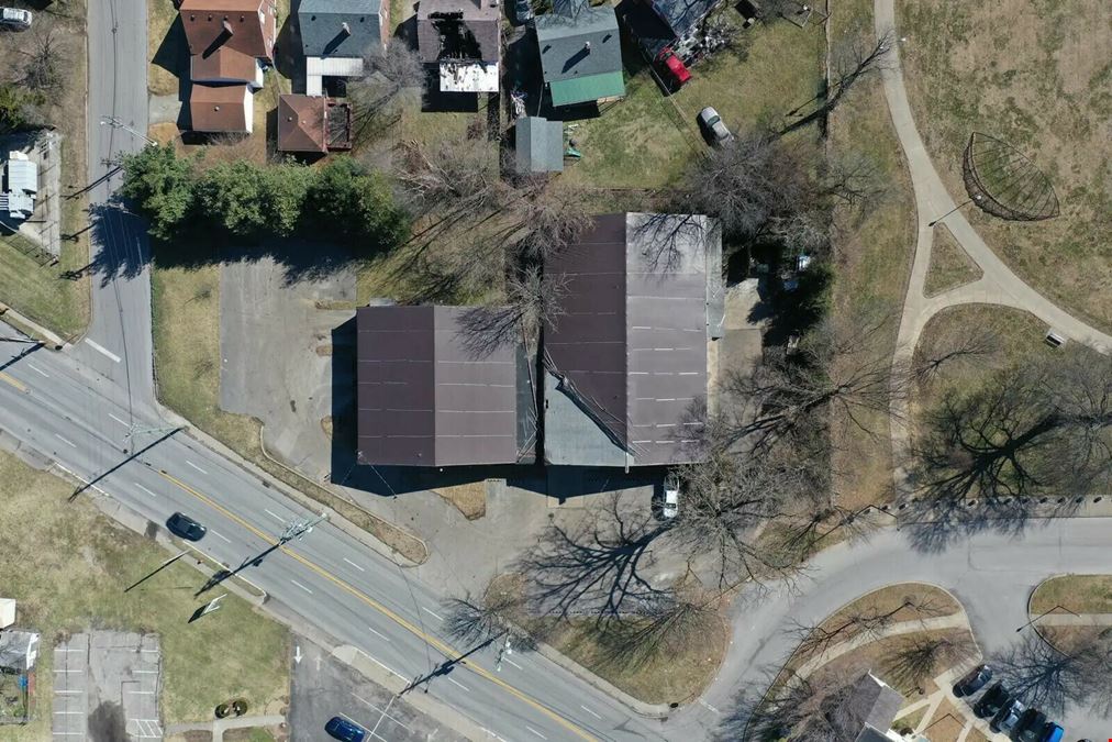 Freestanding or Multi-Tenant Warehouse