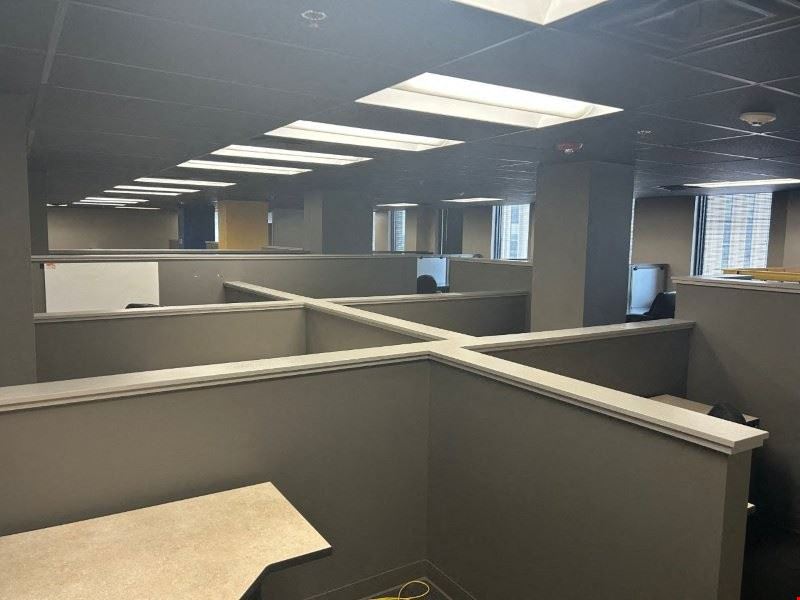 20 E 5th St - Thompson Building - Office