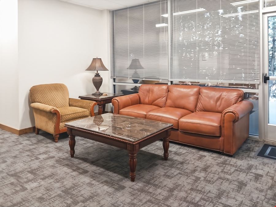 Regus - Overland Park - Metcalf Avenue