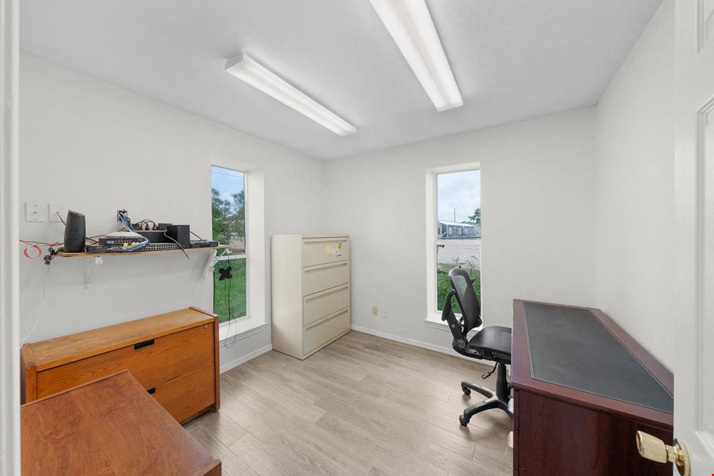 Flex Space for Sale in Wills Point