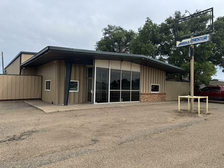 Preview of commercial space at 6035 Canyon Dr
