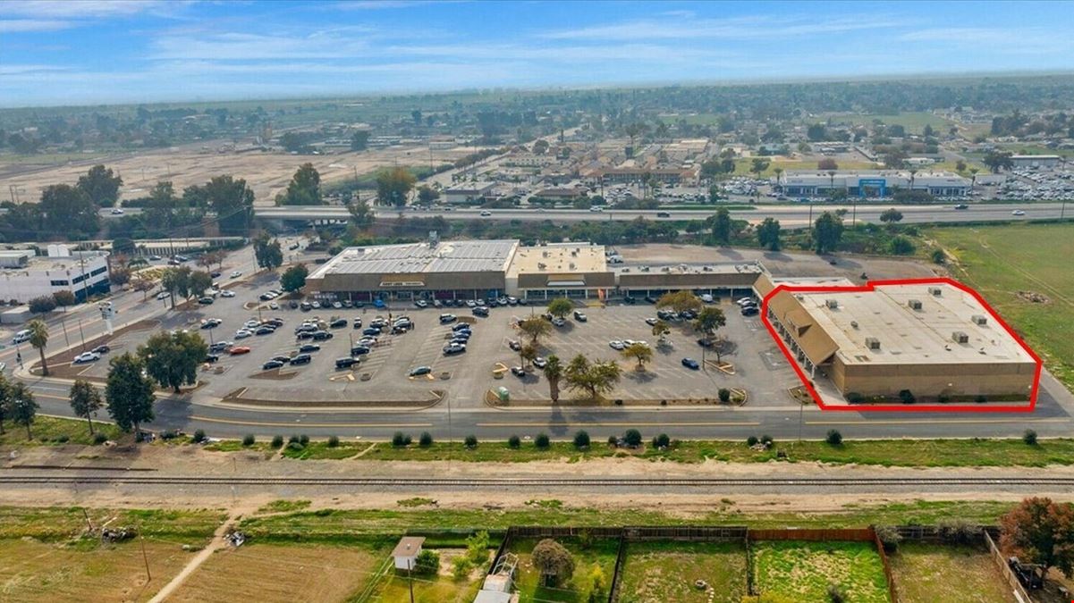 Prime Hanford Shopping Outlet Anchor Building