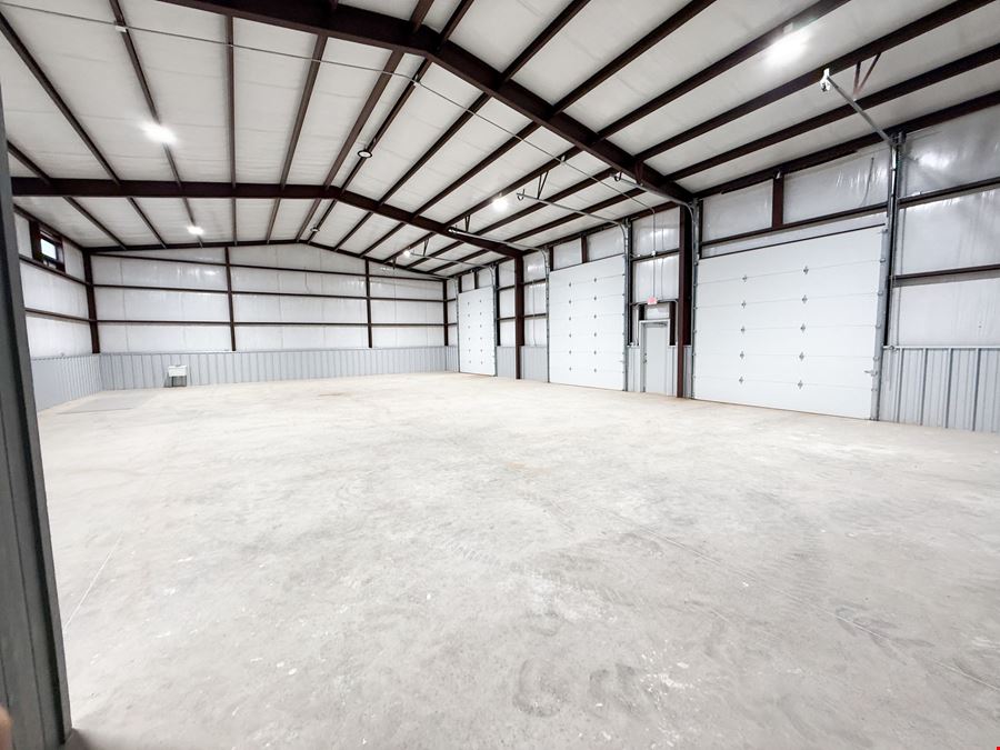 Hwy 84 & FM 1585 Flex Building