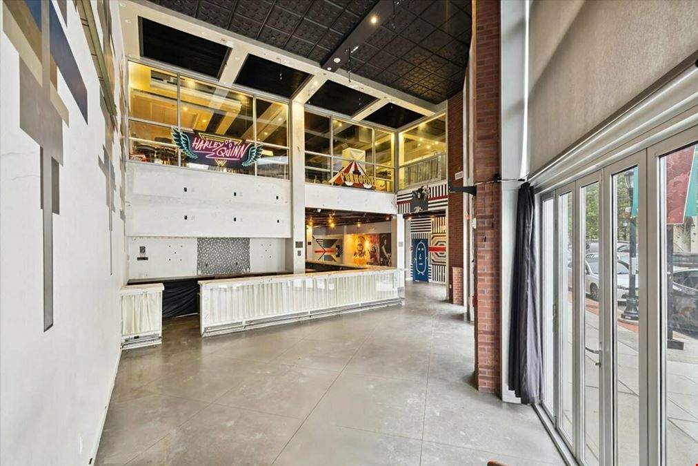 JC Heights | Turnkey Restaurant-Bar | Rooftop & Liquor License | Night Life Opportunity