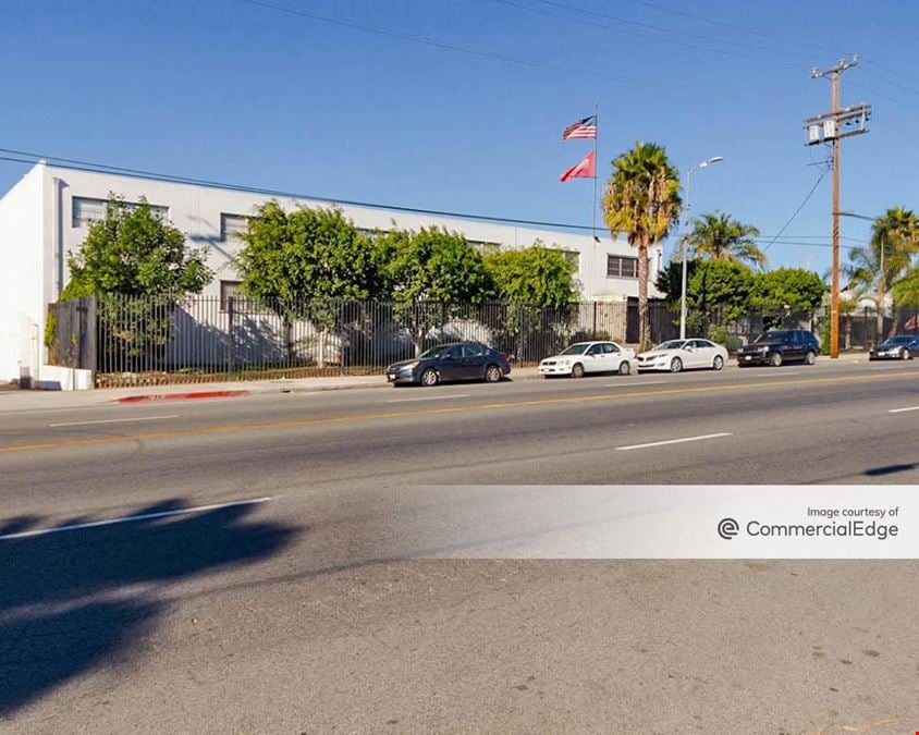 15001 S Figueroa St