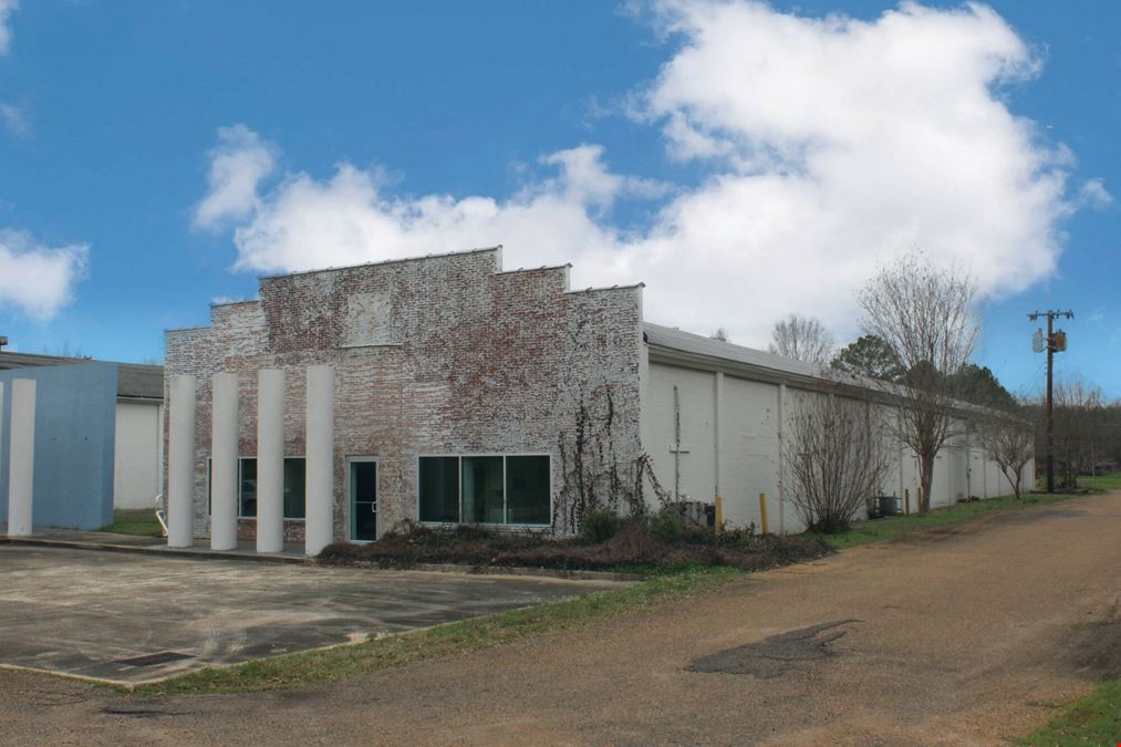 245 Flowood Drive - "The Columns" Buildings