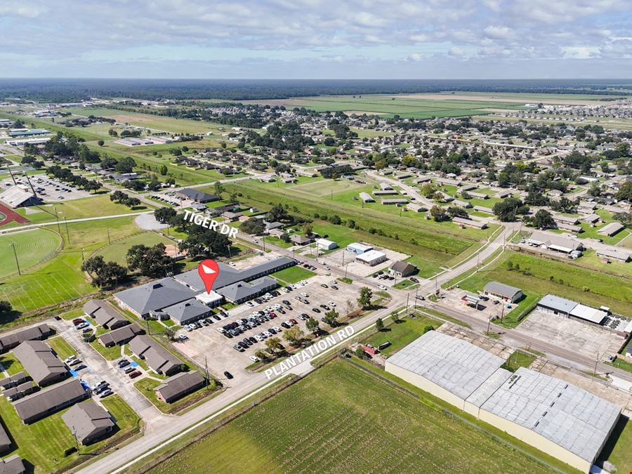 Office Complex on ±3.14 Acres Fully Leased to the State