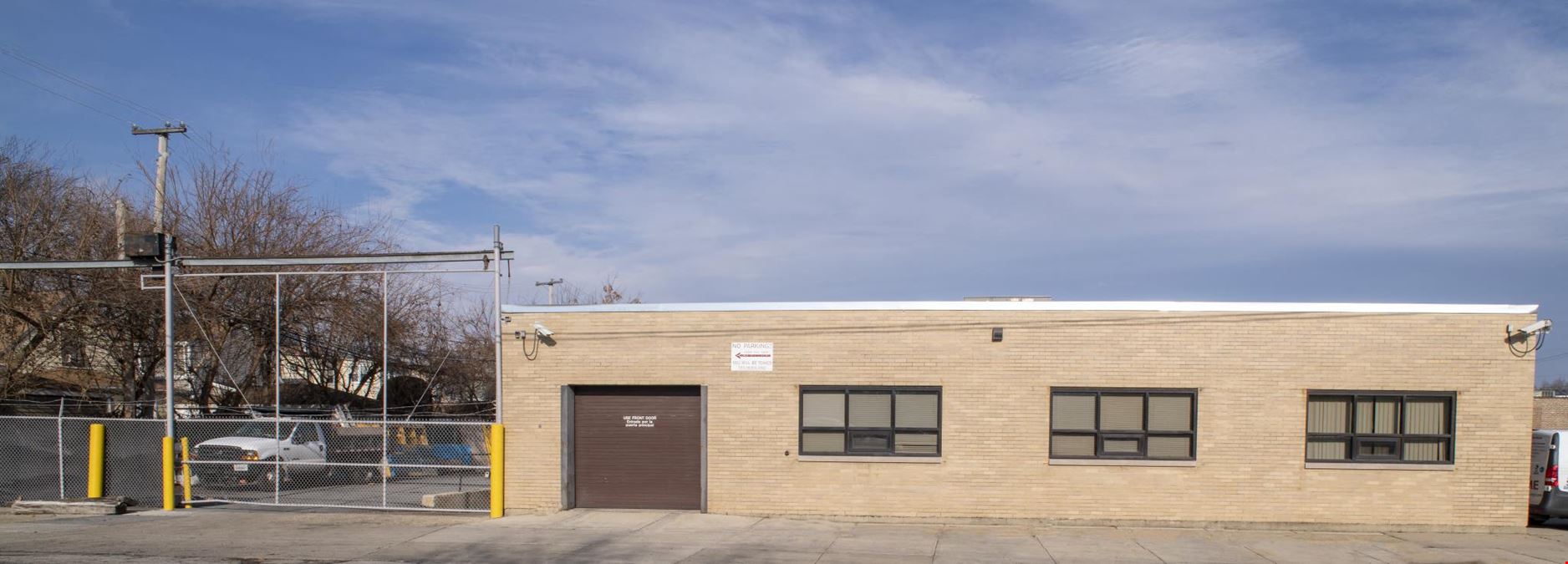 3300-3306 N Knox Ave
