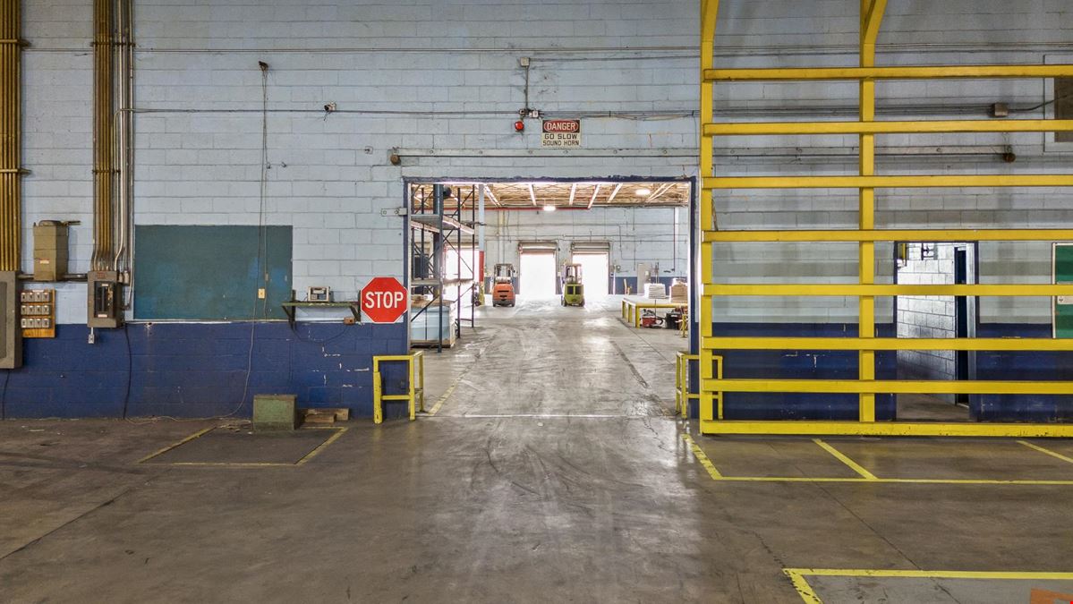 Large Warehouse Spaces Available Trenton GA