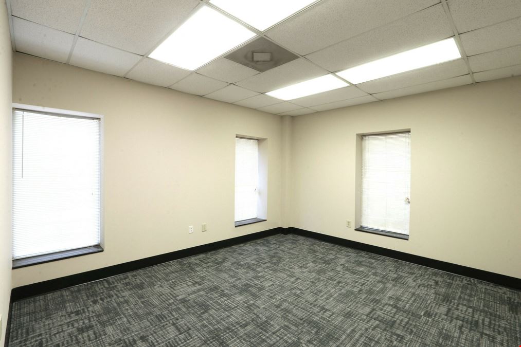 121 Holt Indutrial Circle