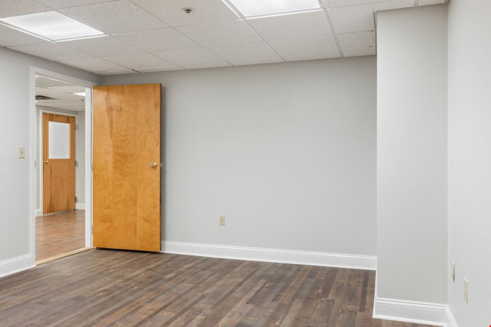2,650sf Flex Space for Lease in Seaport Business Park, Newburyport. MA