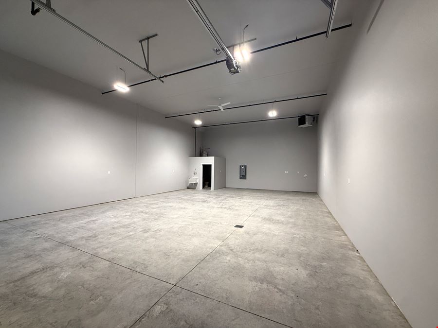 109 Fisher Lane, Unit 413