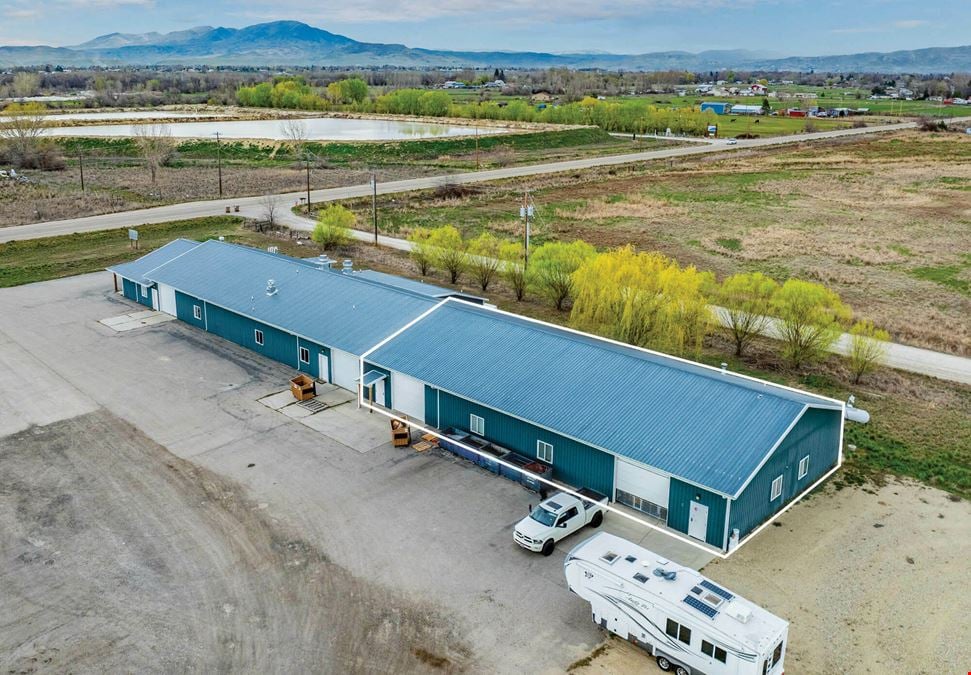 2447 W Highway 52