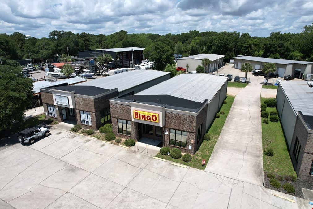 2152 S Highway 17