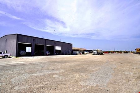 Preview of commercial space at 1420 Holly Rd