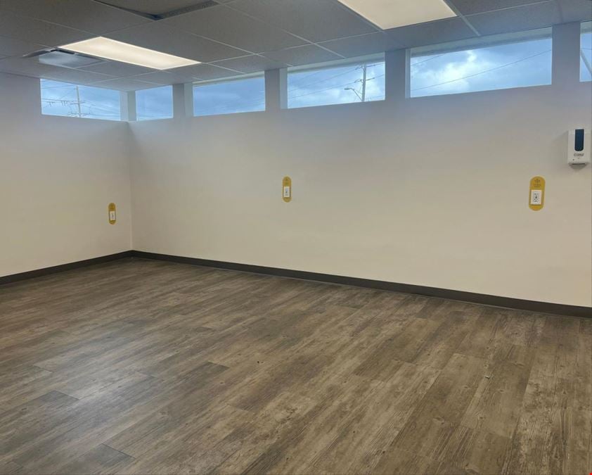Kenner 1st Floor Office Space