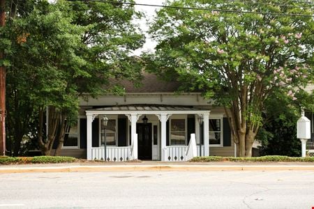 Preview of commercial space at 562 Clay St.