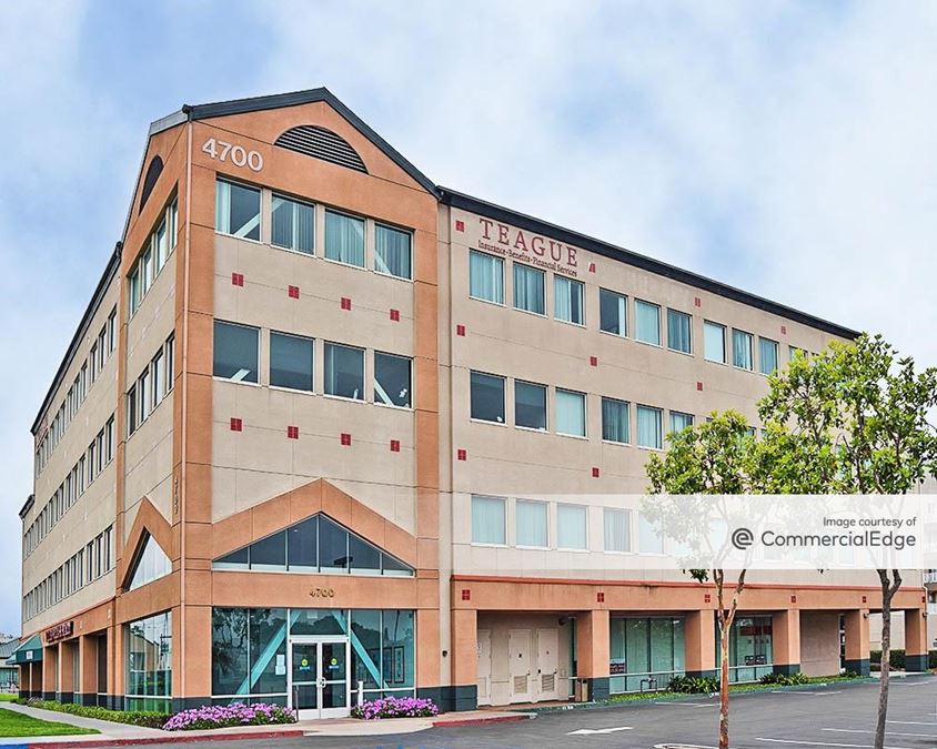 La Mesa Village Plaza