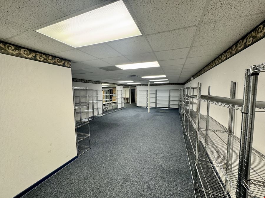Daytona Office/Tourist/Retail - 3,608 SF