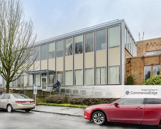 Preview of Office space for Rent at 401 NE 19th Avenue
