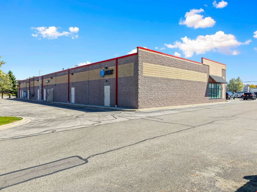 Walmart Outparcel - 100% Occupied Retail Center