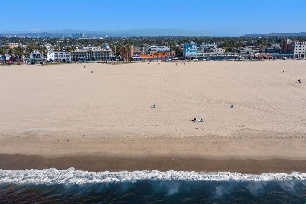 1007 & 1011 Ocean Front Walk, Venice