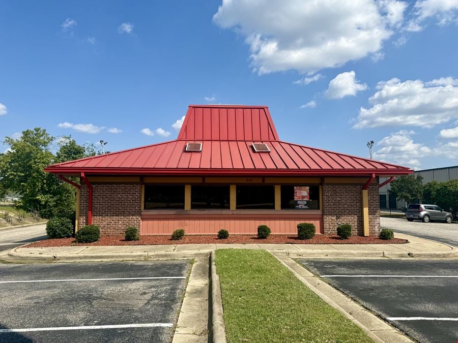 4,062 SF Restaurant Building on 1.05 Acres