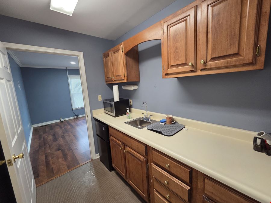 1403 Scottsville Rd