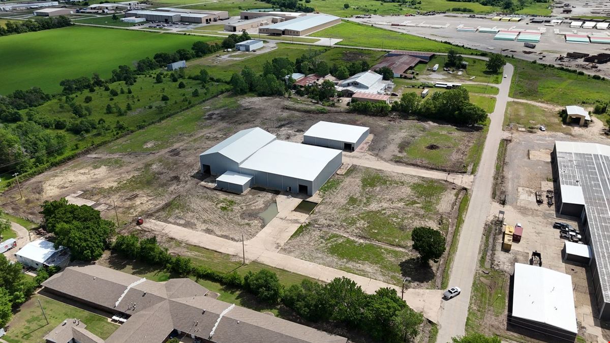 1100 E 14th St. - Industrial