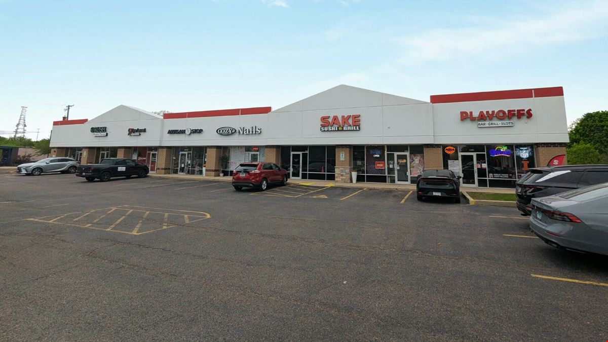 Last Retail Unit Available at Deerpath Court