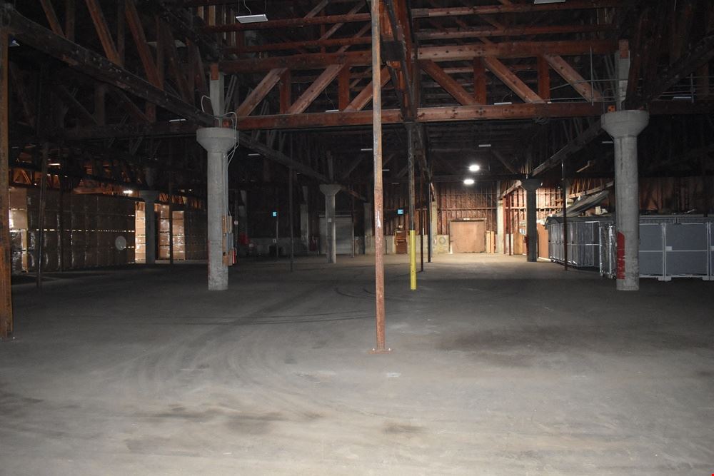 Aronov Warehouse
