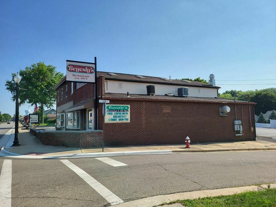 531 N Main St