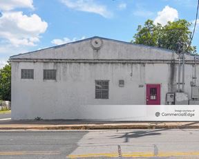 2519 East 5th Street
