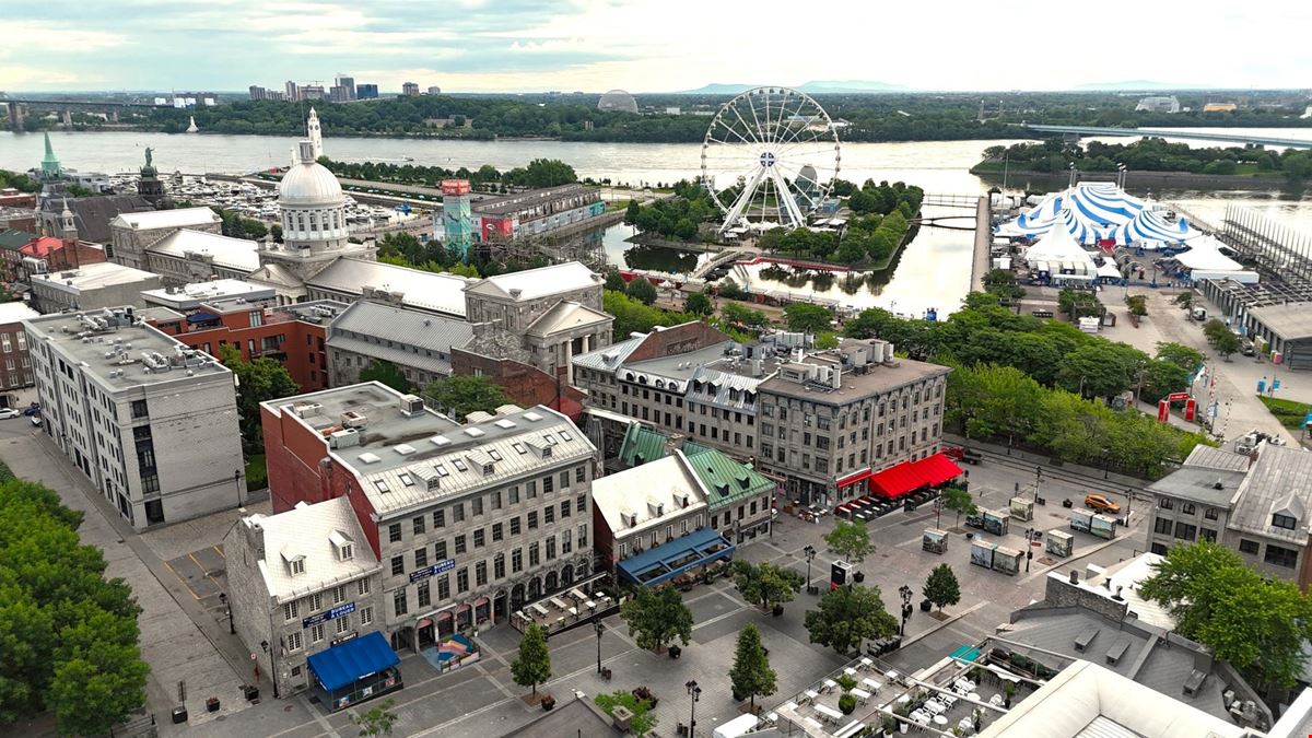 425-431 Place Jacques-Cartier
