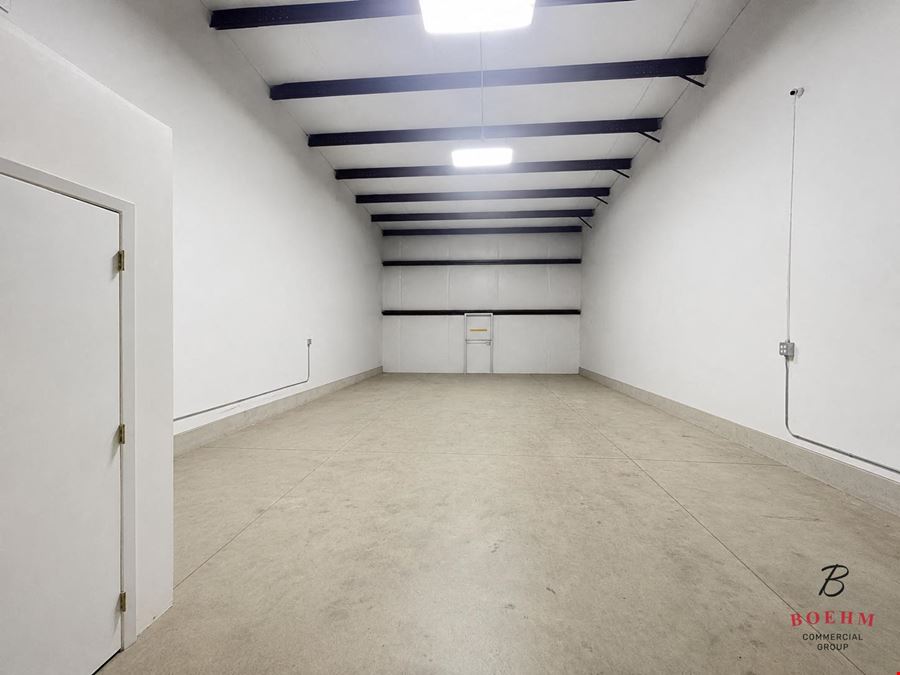 1500 SF Warehouse Space For Lease in Boerne, TX