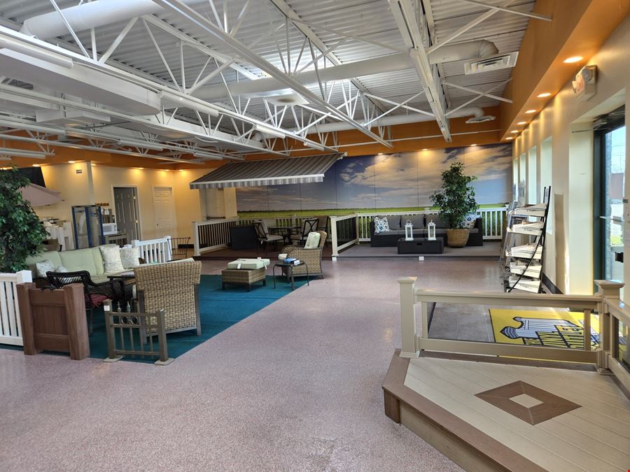 5575 Transit Rd - 4,524+/- SF SPACE
