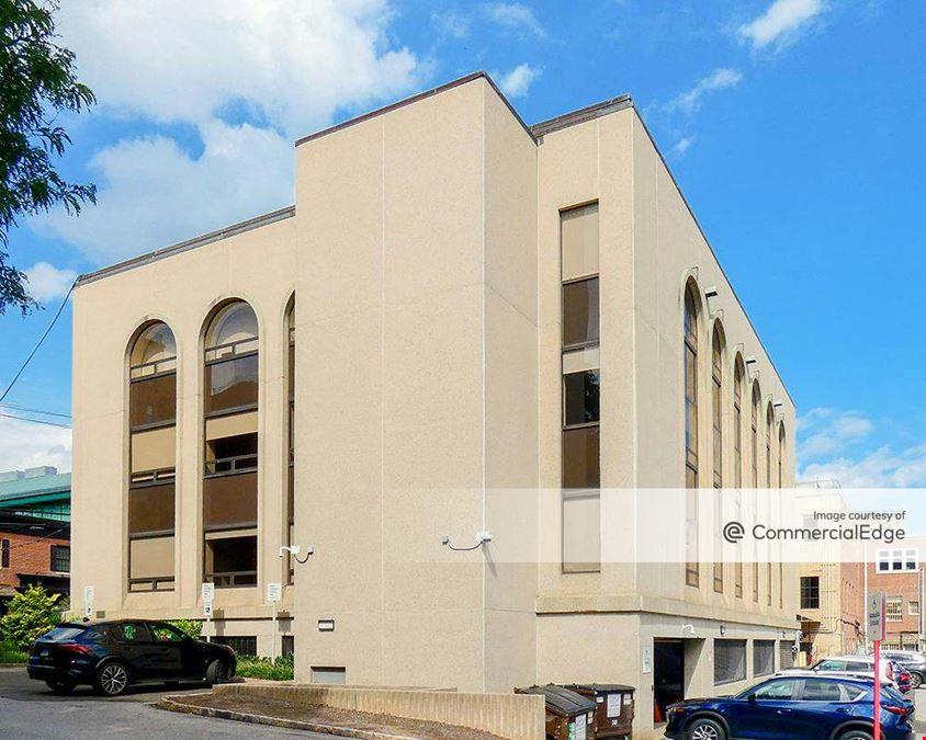 240 Greenwich Avenue & 30 West Elm Street