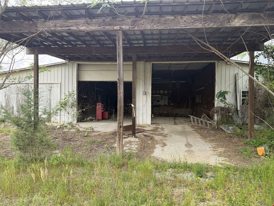 3082 Old Mesena Road