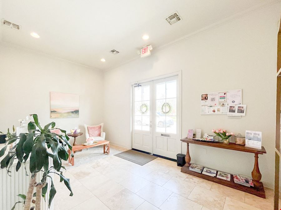 Class A Office Suite in Bluebonnet Medical / Business Sector