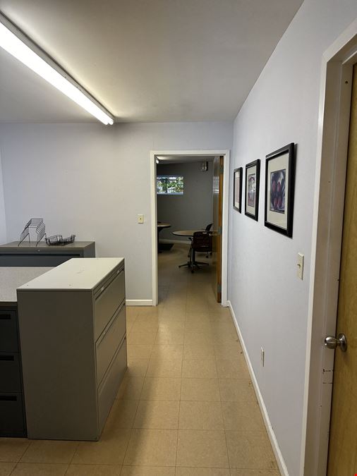 13 Mayflower Pl